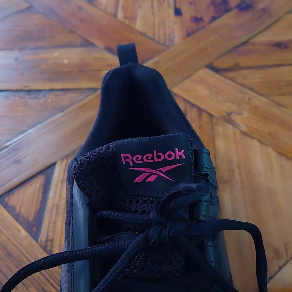 Shoes - Picture 3 of 4